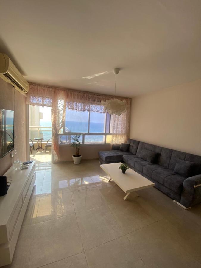 Apartment Oskar Beach بات يام المظهر الخارجي الصورة
